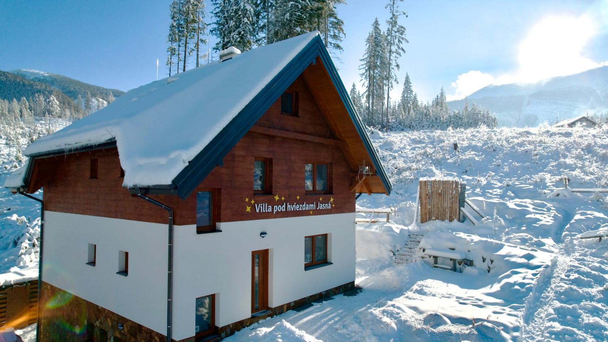 Villa Pod Hviezdami Jasna Демановска Долина Екстериор снимка